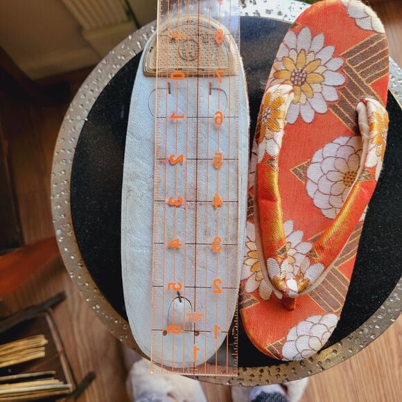 Vintage Japanese Zori Geisha Sandals Floral Orange Gold See Measurements For Sz - Picture 5 of 7